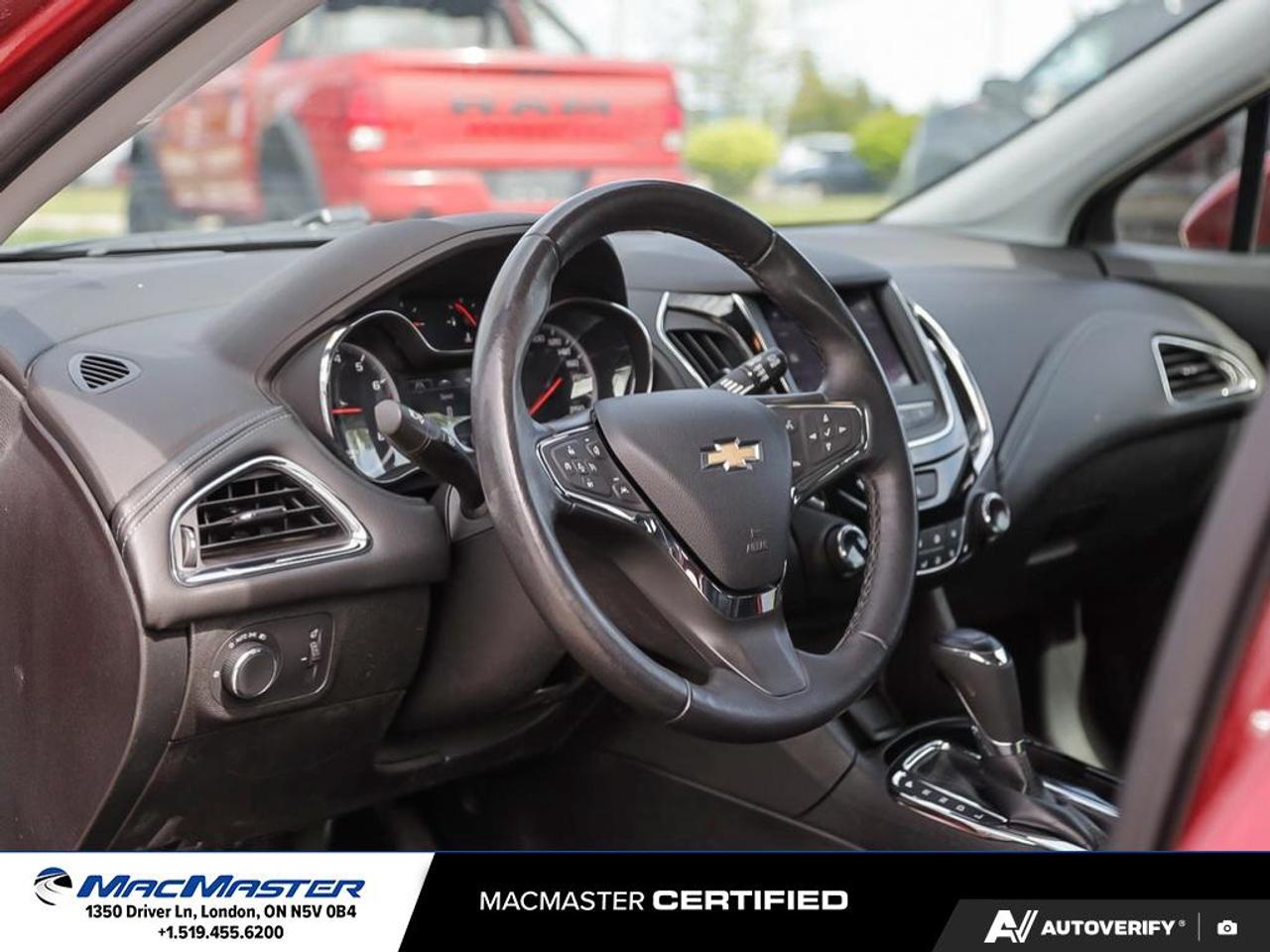 2019 Chevrolet Cruze Premier 4dr Hatchback Photo