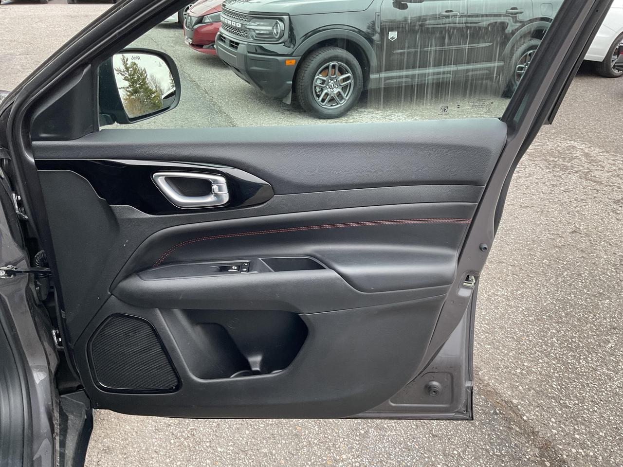 2024 Jeep Compass Trailhawk 4dr 4x4 Photo