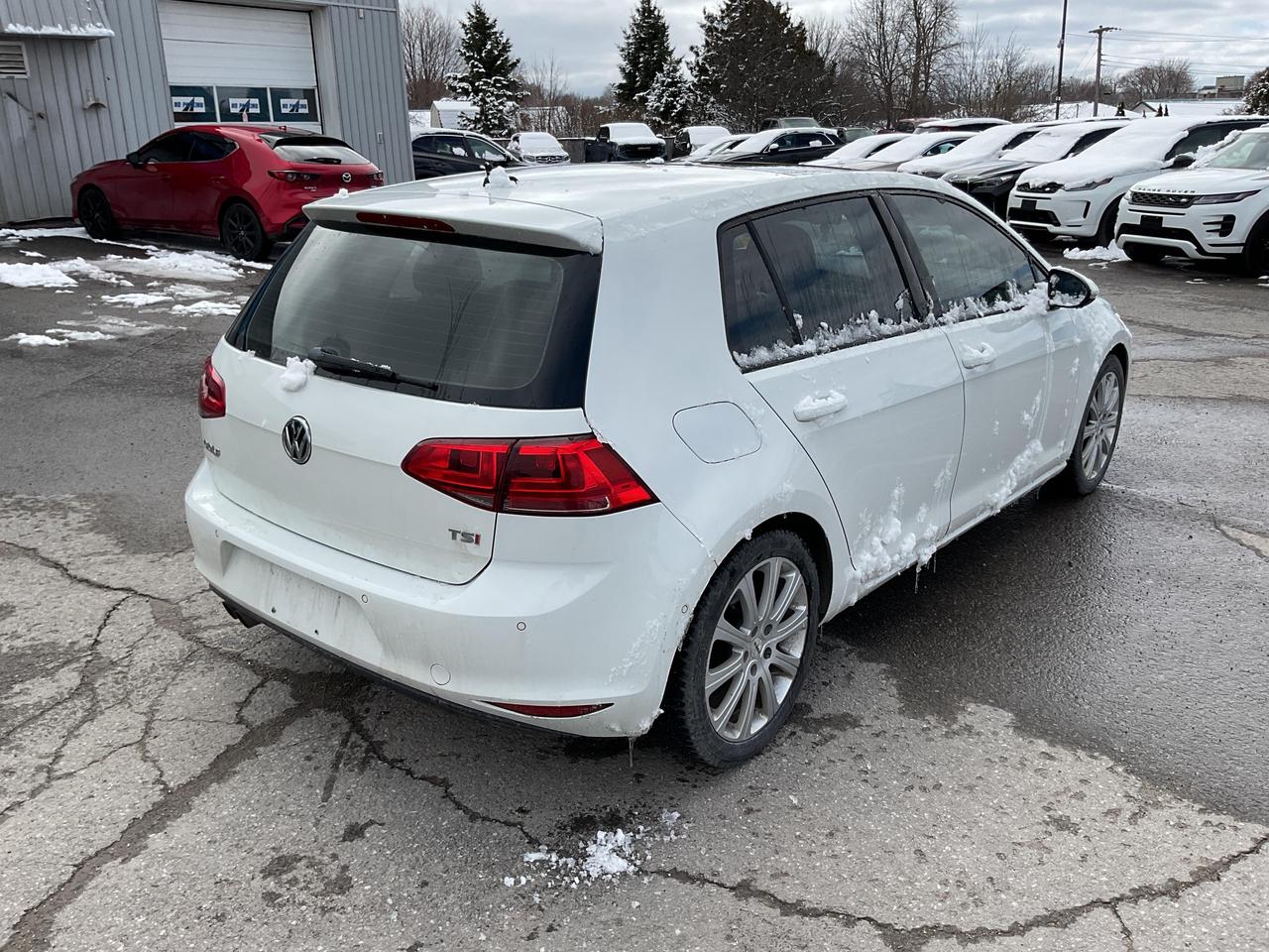2016 Volkswagen Golf  Photo