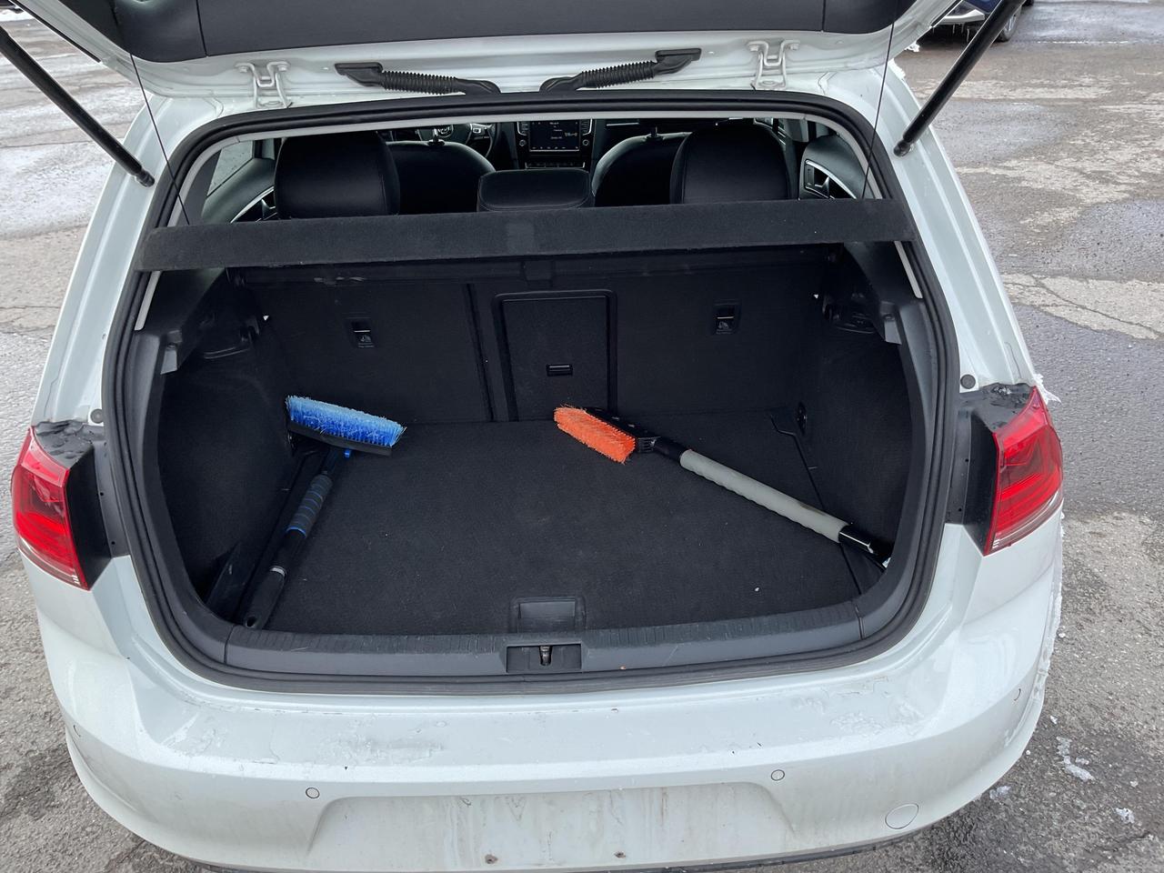 2016 Volkswagen Golf  Photo