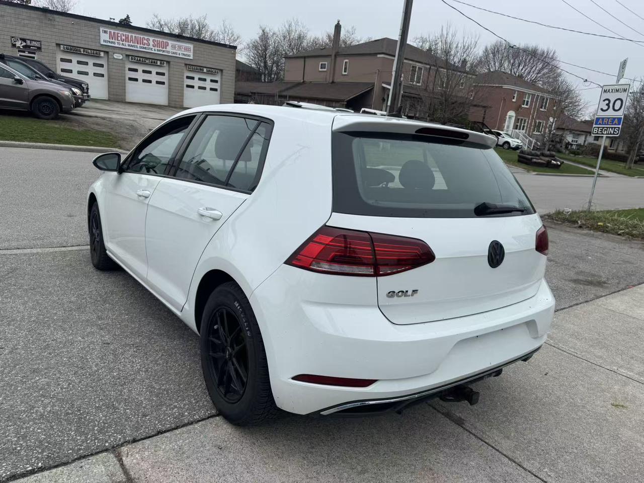 2020 Volkswagen Golf Comfortline 5-door Auto Photo4
