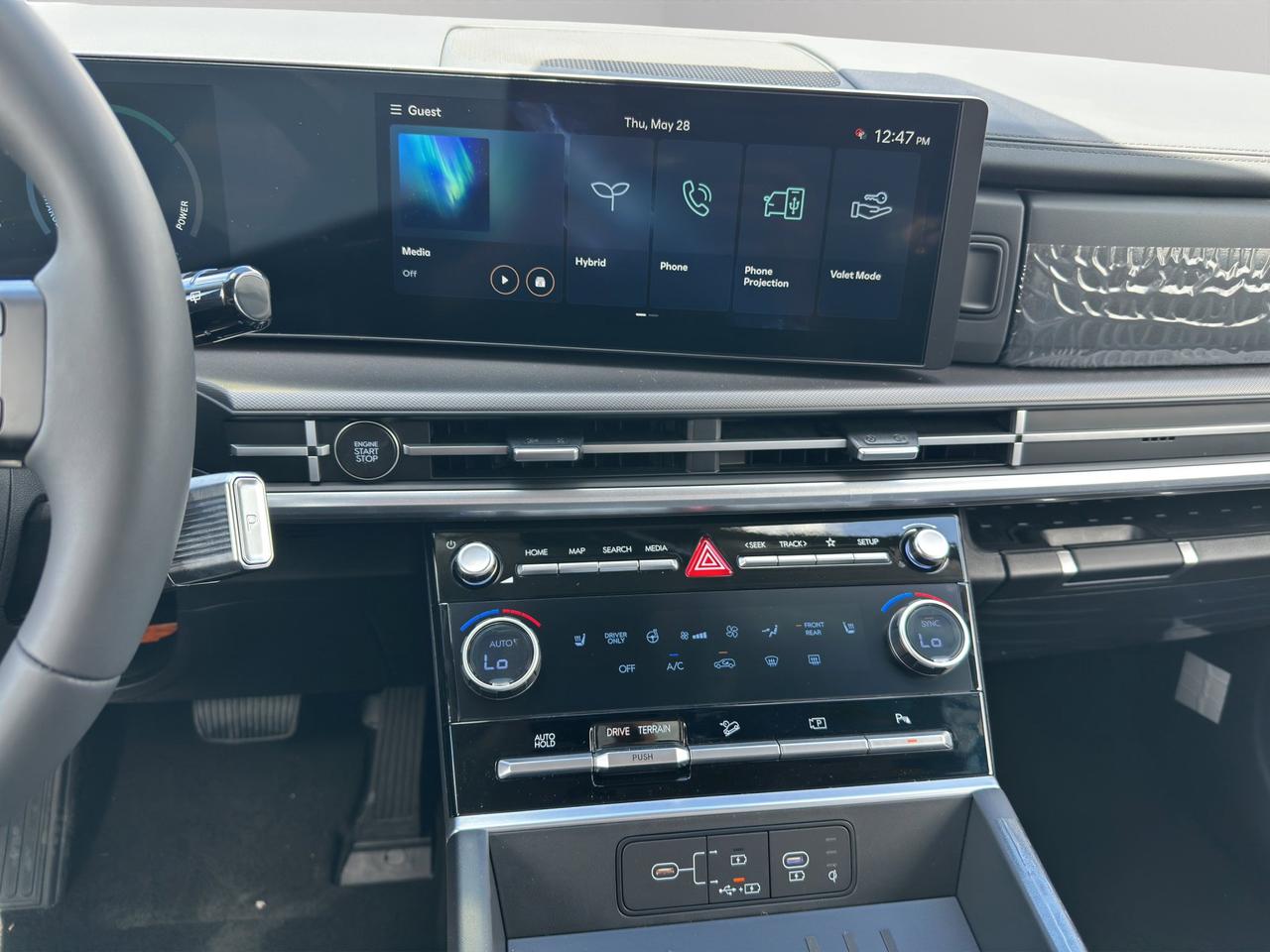 2026 Hyundai Santa Fe Hybrid PREFERRED Photo
