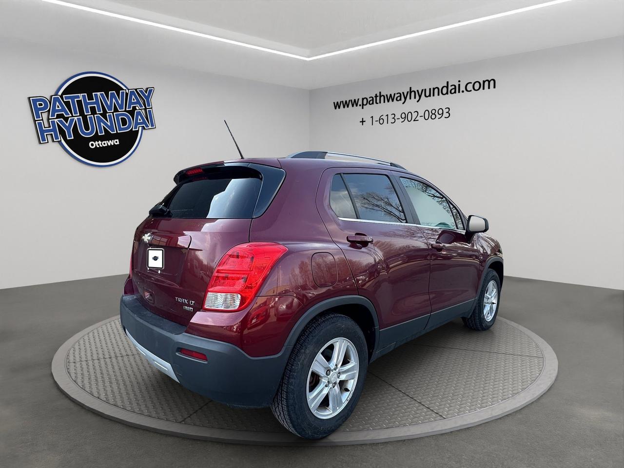 2016 Chevrolet Trax LT | Reverse Cam | Heated Seats Photo3