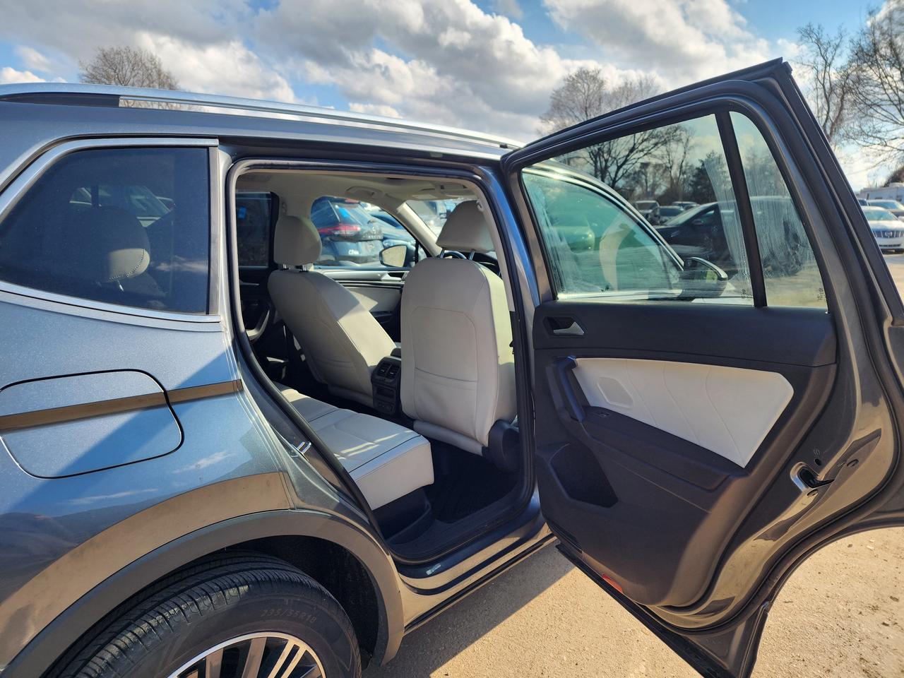 2019 Volkswagen Tiguan Highline | Fully Loaded | Well Maintained l LOW KM Photo