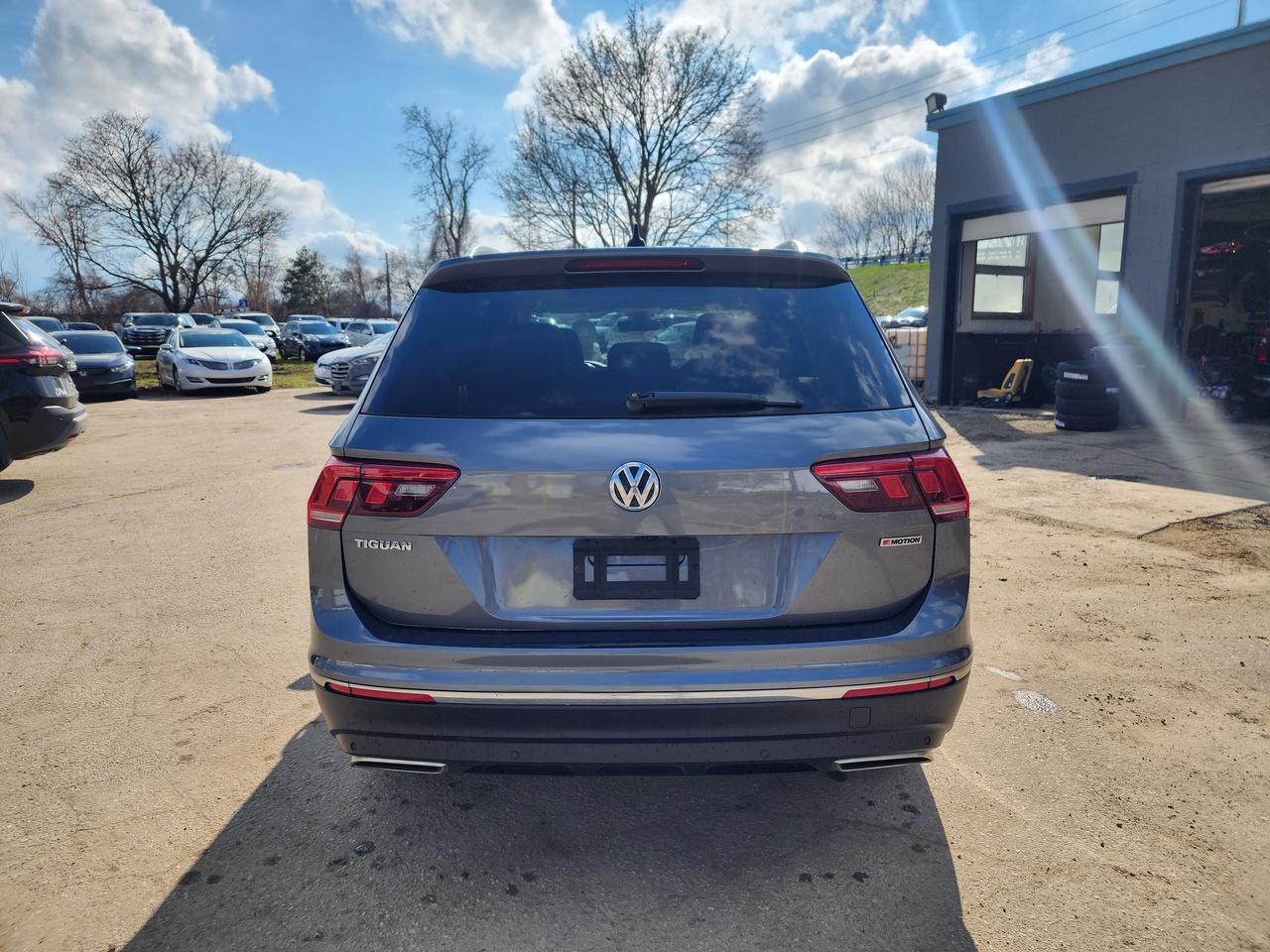 2019 Volkswagen Tiguan Highline | Fully Loaded | Well Maintained l LOW KM Photo