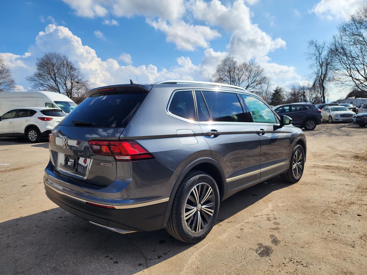 2019 Volkswagen Tiguan Highline | Fully Loaded | Well Maintained l LOW KM Photo