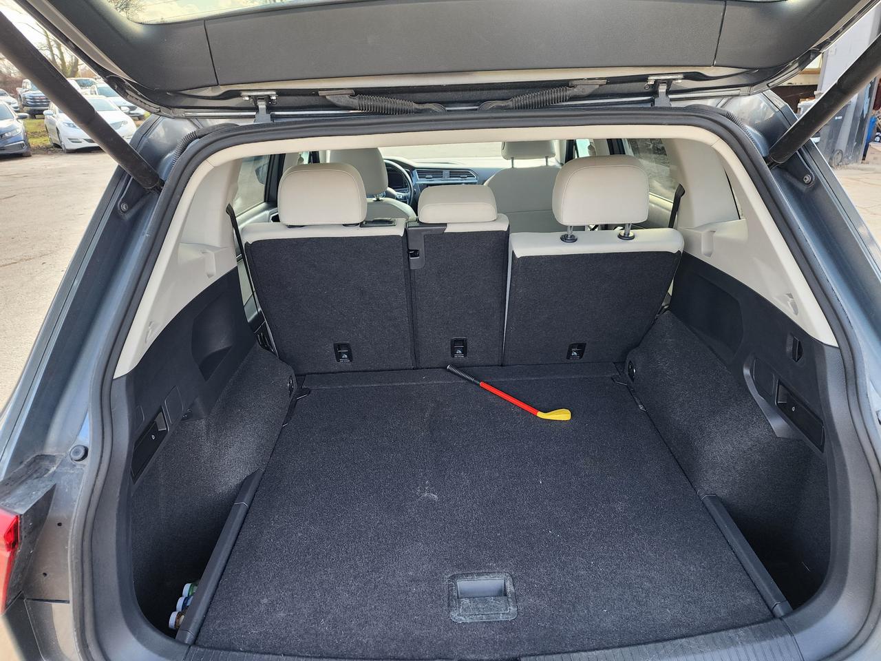 2019 Volkswagen Tiguan Highline | Fully Loaded | Well Maintained l LOW KM Photo