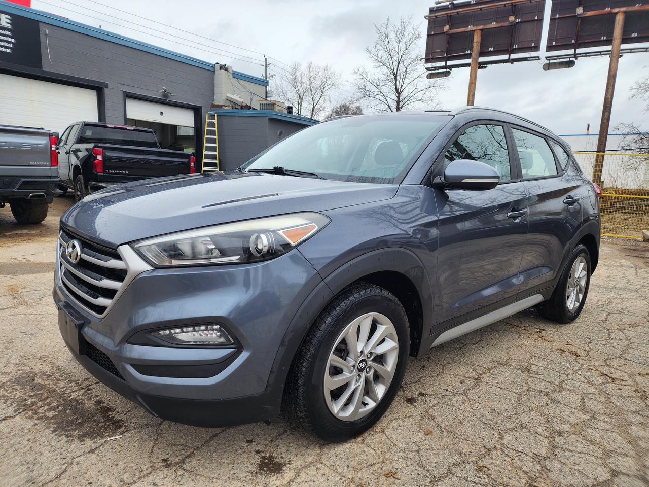 2018 Hyundai Tucson Premium l Clean Carfax | No Accidents |