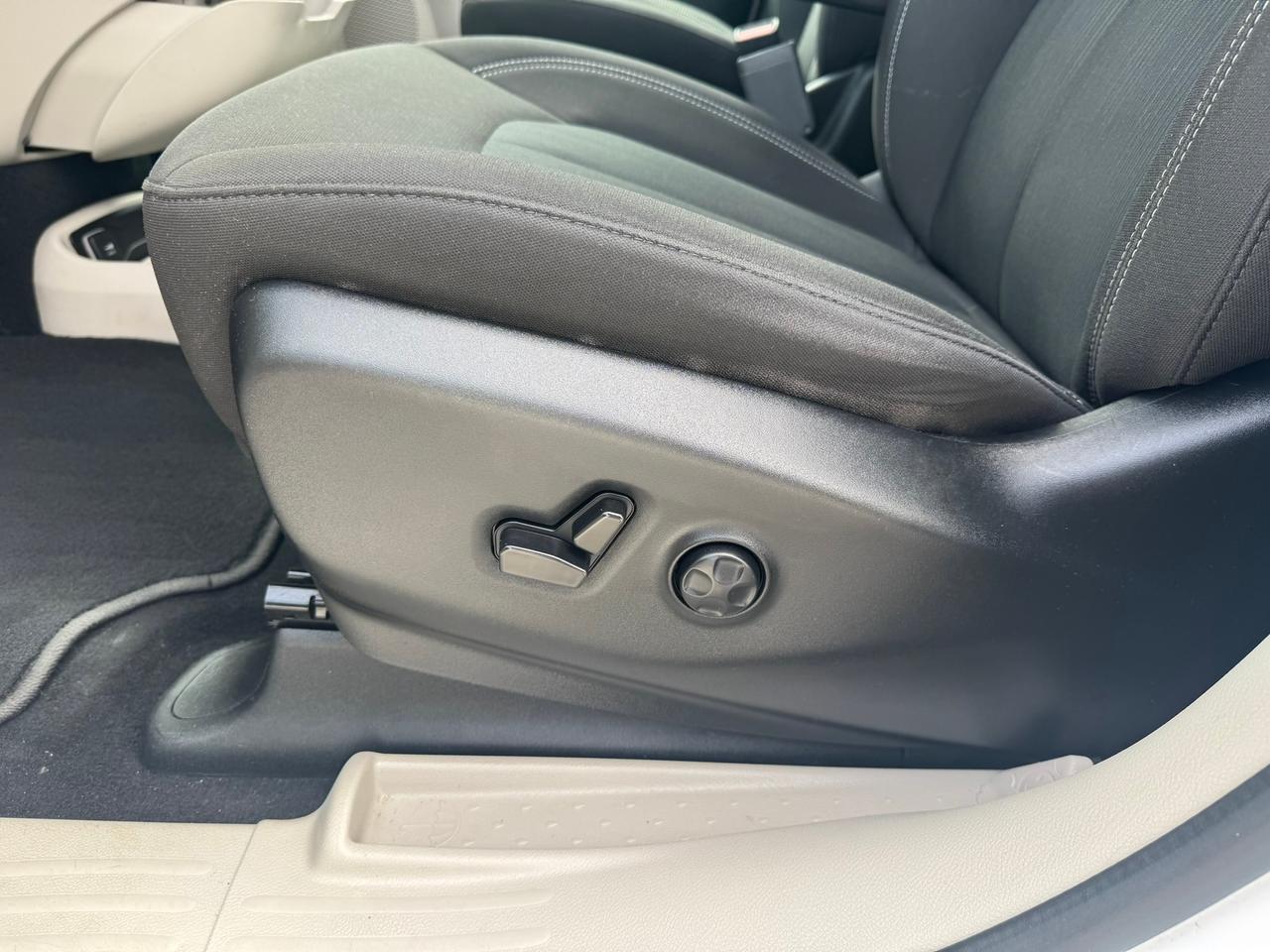2024 Chrysler Grand Caravan SXT Photo