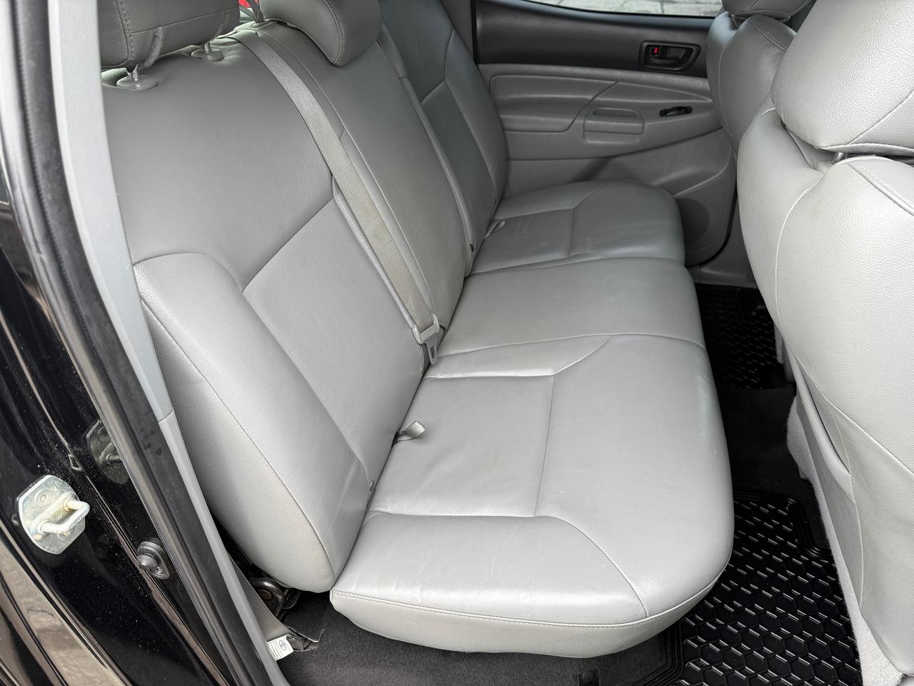 2013 Toyota Tacoma 4WD DOUBLE CAB V6 Auto TRD SPORT,LEATHER,CERTIFIED Photo