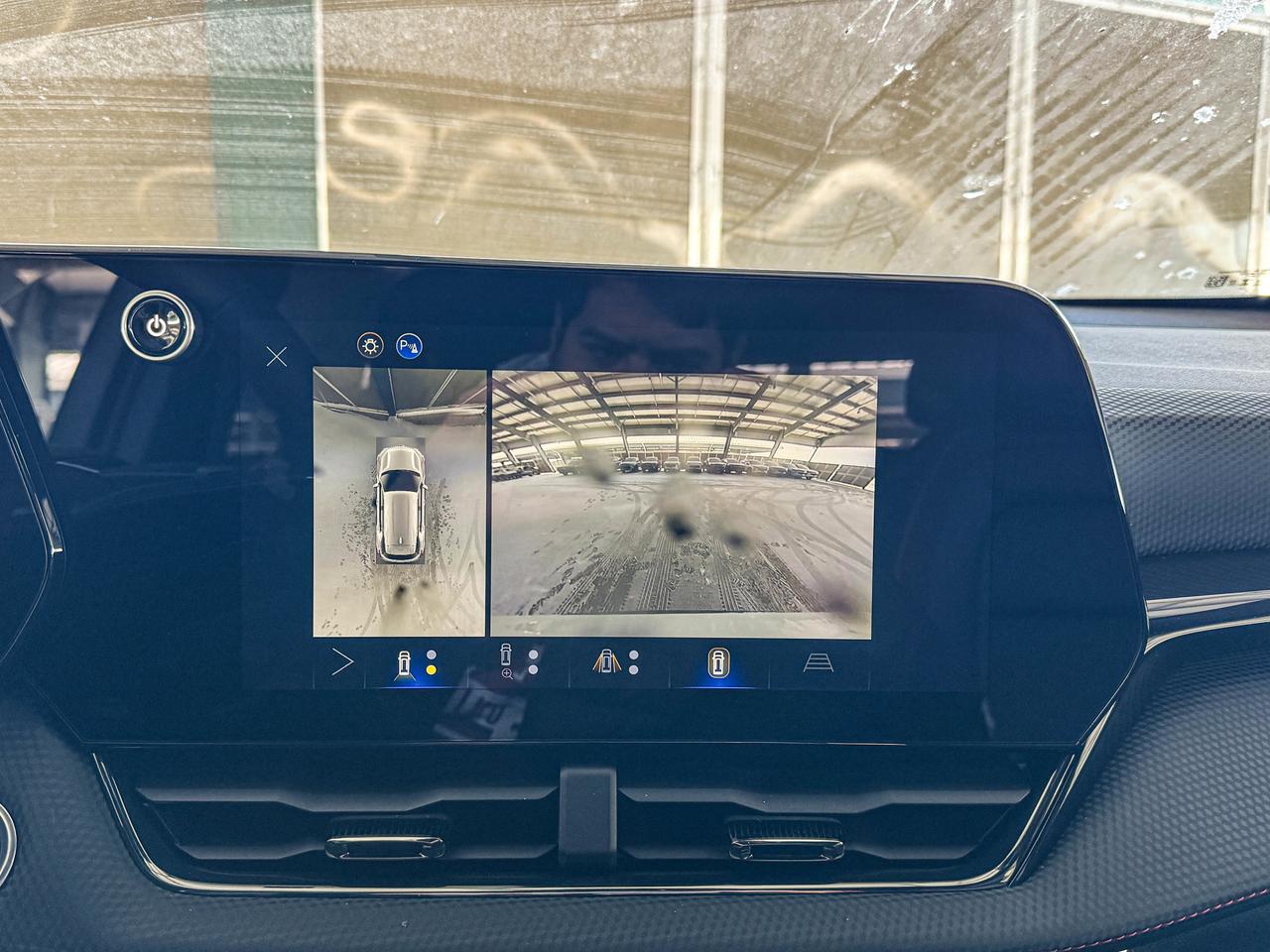 2026 Chevrolet Equinox AWD RS Photo