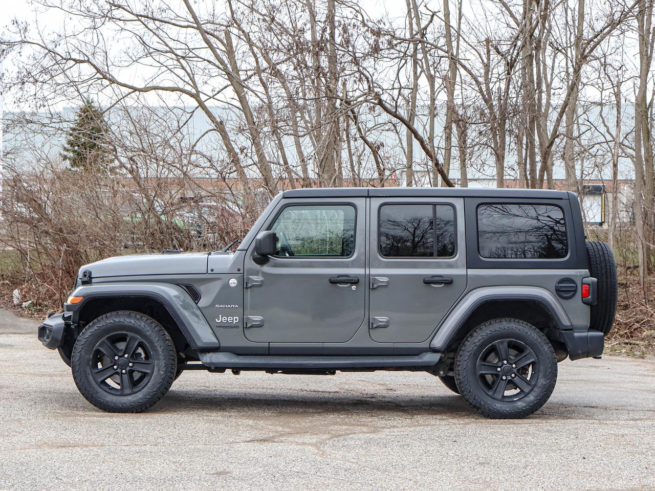 2018 Jeep WRANGLER UNLIMITED Sahara Photo