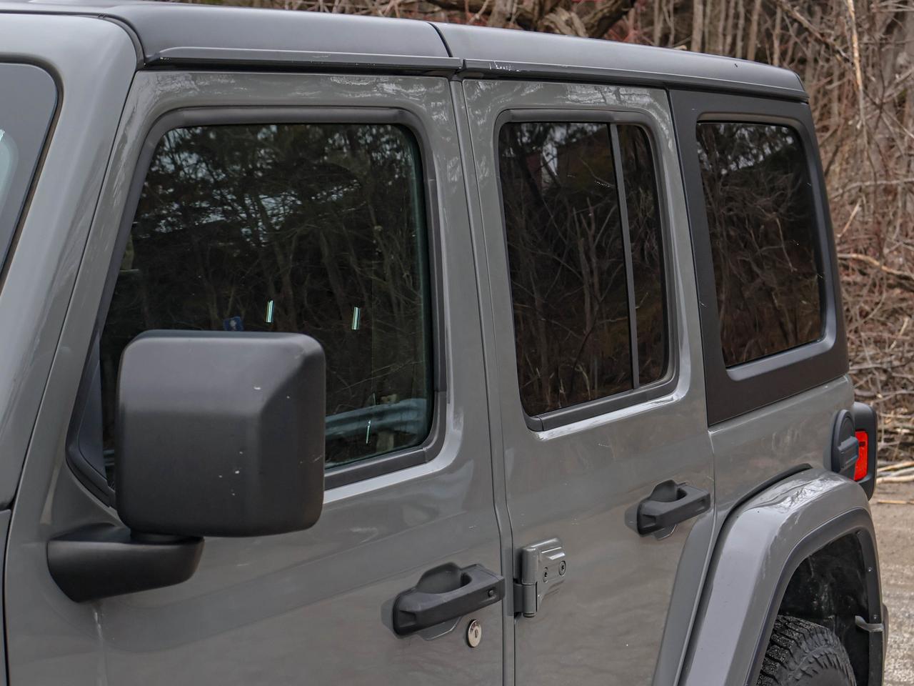 2018 Jeep WRANGLER UNLIMITED Sahara Photo