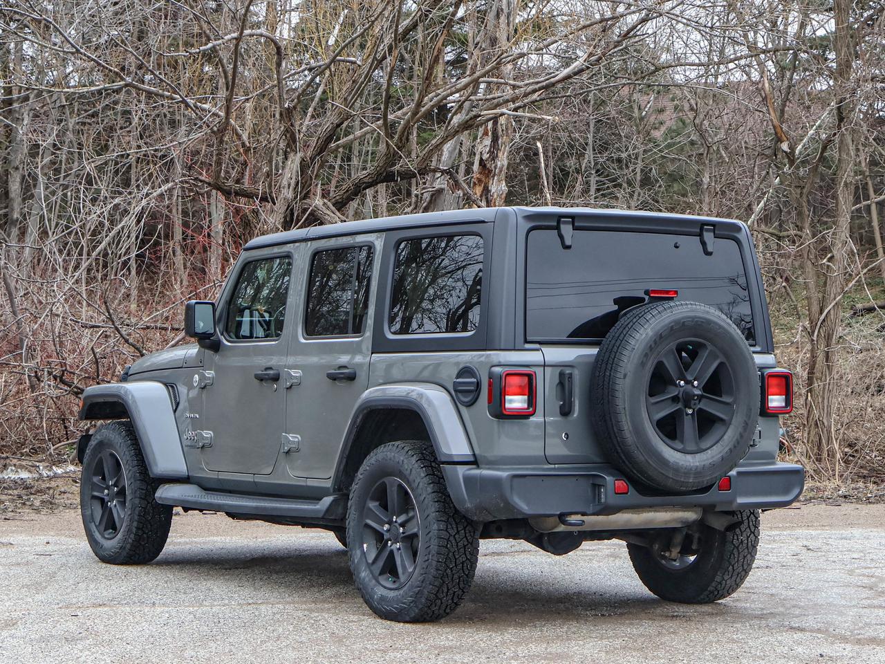 2018 Jeep WRANGLER UNLIMITED Sahara Photo