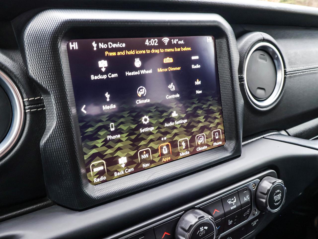 2018 Jeep WRANGLER UNLIMITED Sahara Photo