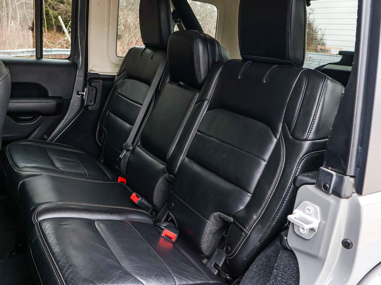 2018 Jeep WRANGLER UNLIMITED Sahara Photo