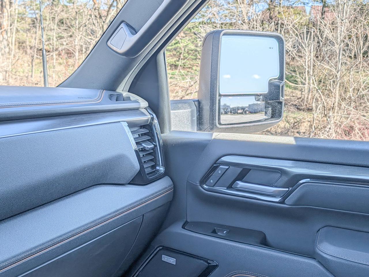 2025 GMC SIERRA 2500HD AT4 Photo