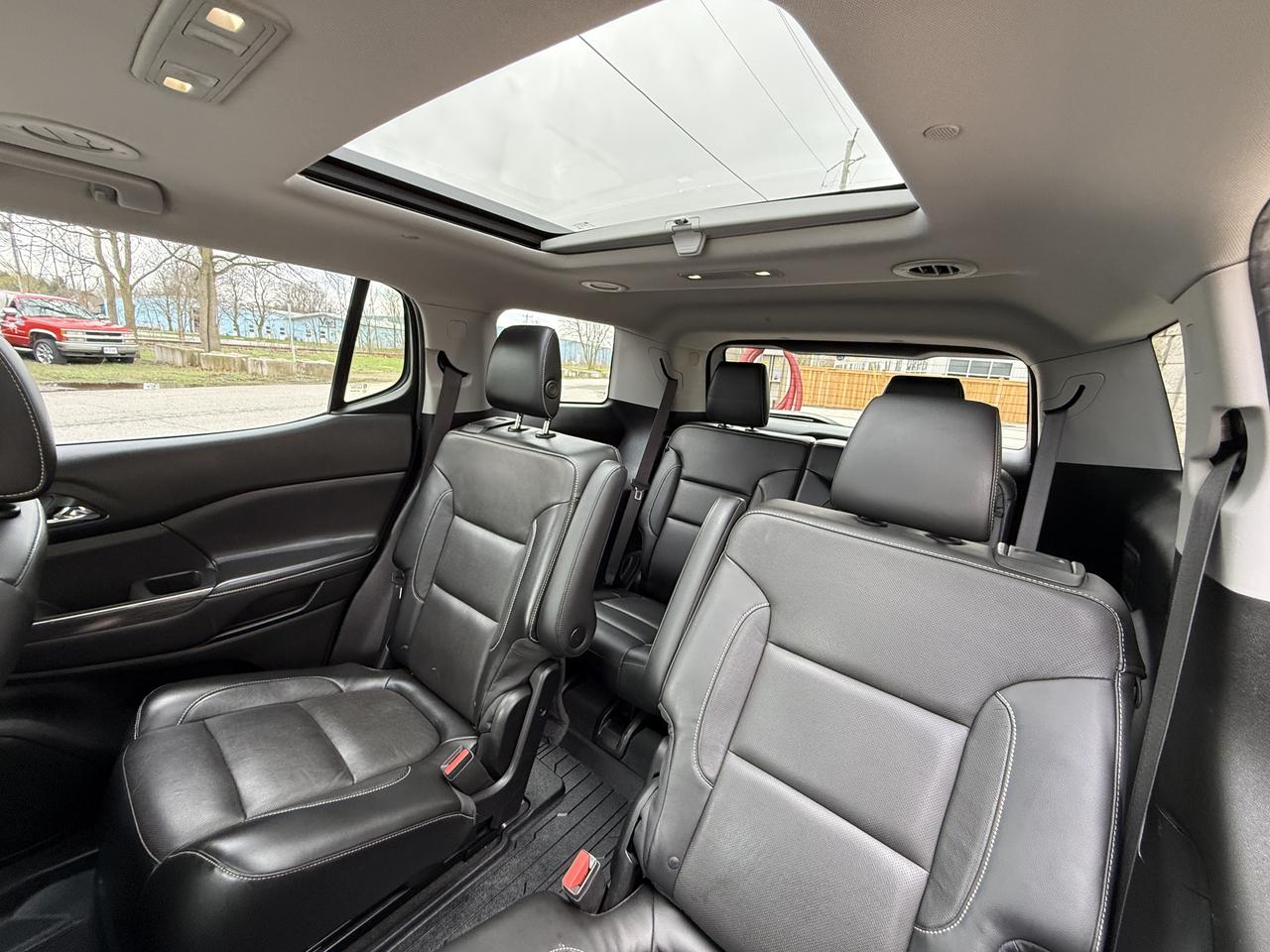 2017 GMC Acadia SLT Photo