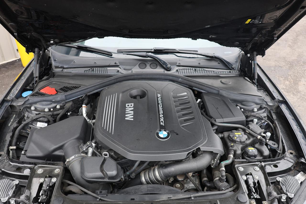 2021 BMW M240i M240i xDrive - LOW KM|SUNROOF|NAVI|CAMERA Photo