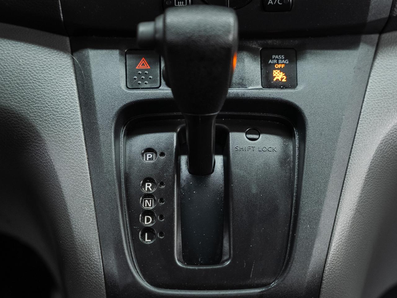 2021 Nissan NV200 SV | Dual Doors | Backup Camera | CarPlay