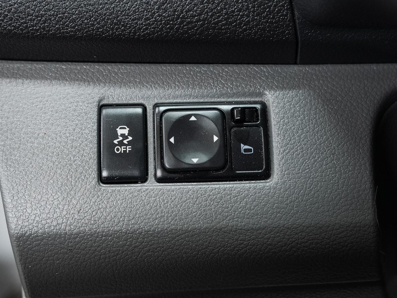2021 Nissan NV200 SV | Dual Doors | Backup Camera | CarPlay
