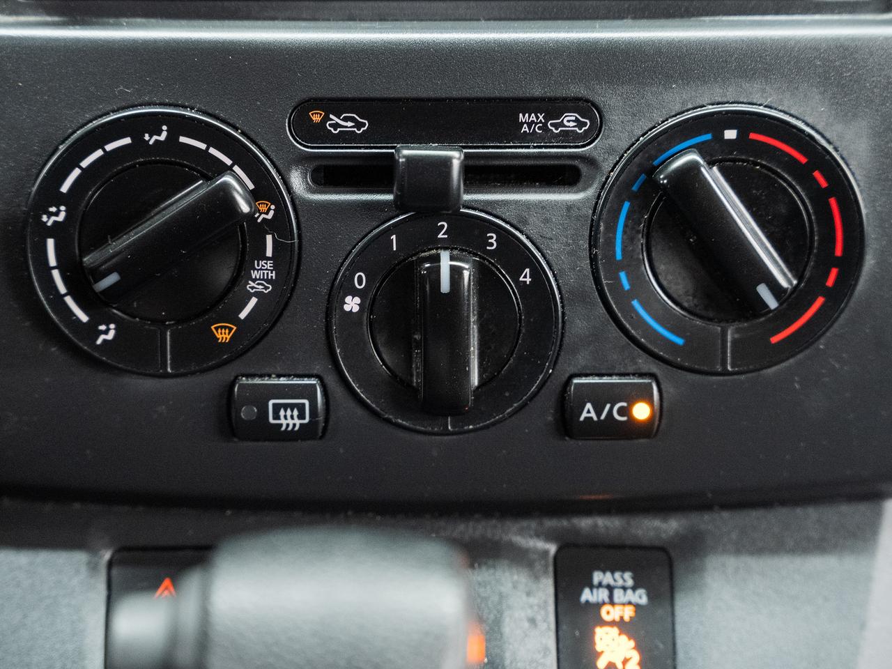 2021 Nissan NV200 SV | Dual Doors | Backup Camera | CarPlay