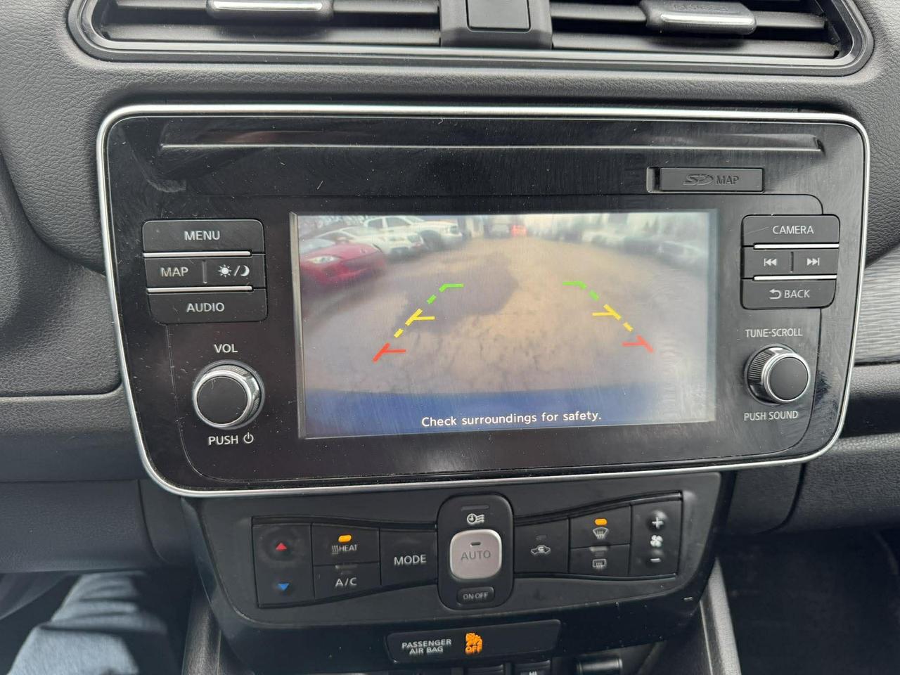 2019 Nissan Leaf SV Photo