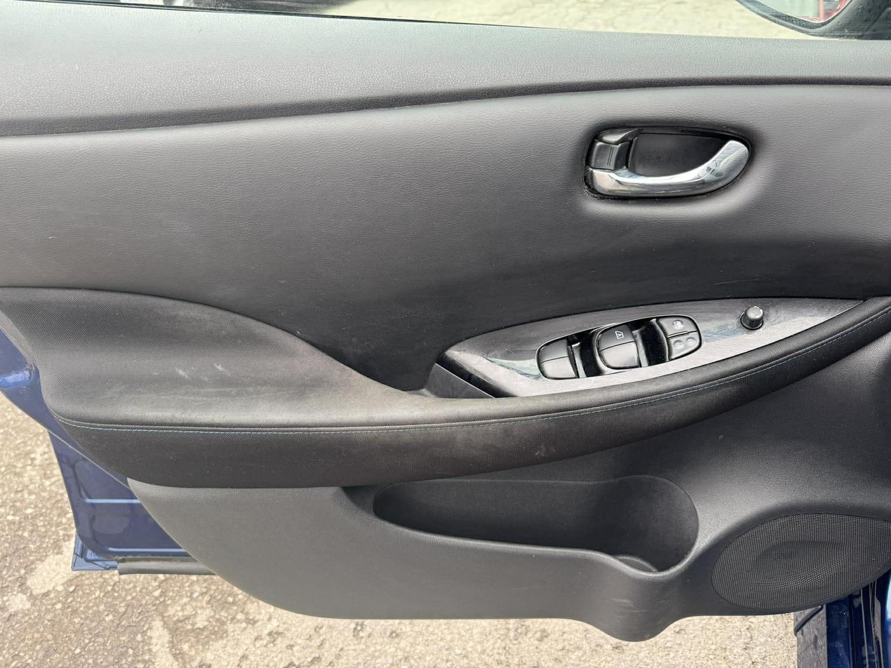 2019 Nissan Leaf SV Photo