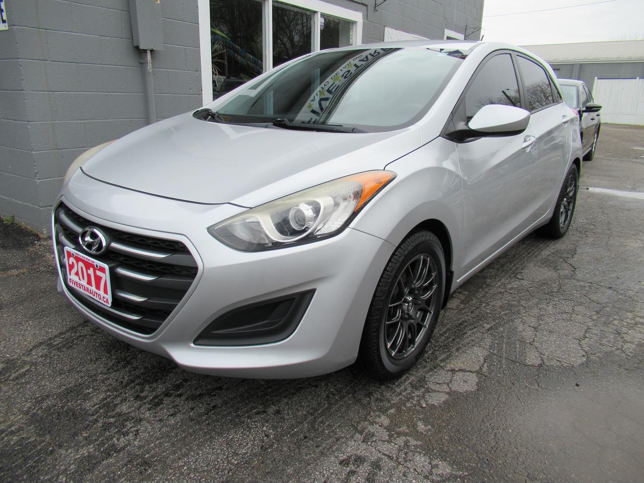 2016 Hyundai Elantra GT GL Photo0