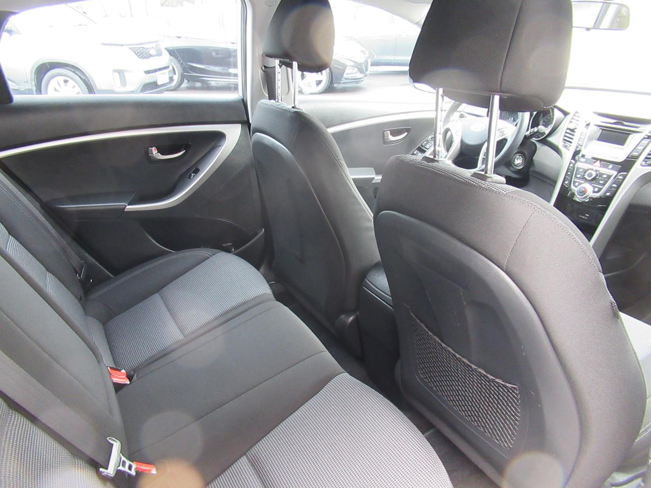 2016 Hyundai Elantra GT GL Photo