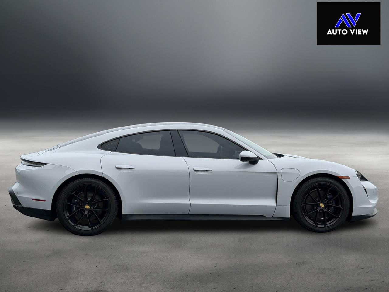 2021 Porsche Taycan Base **PREMIUM PACKAGE** Photo