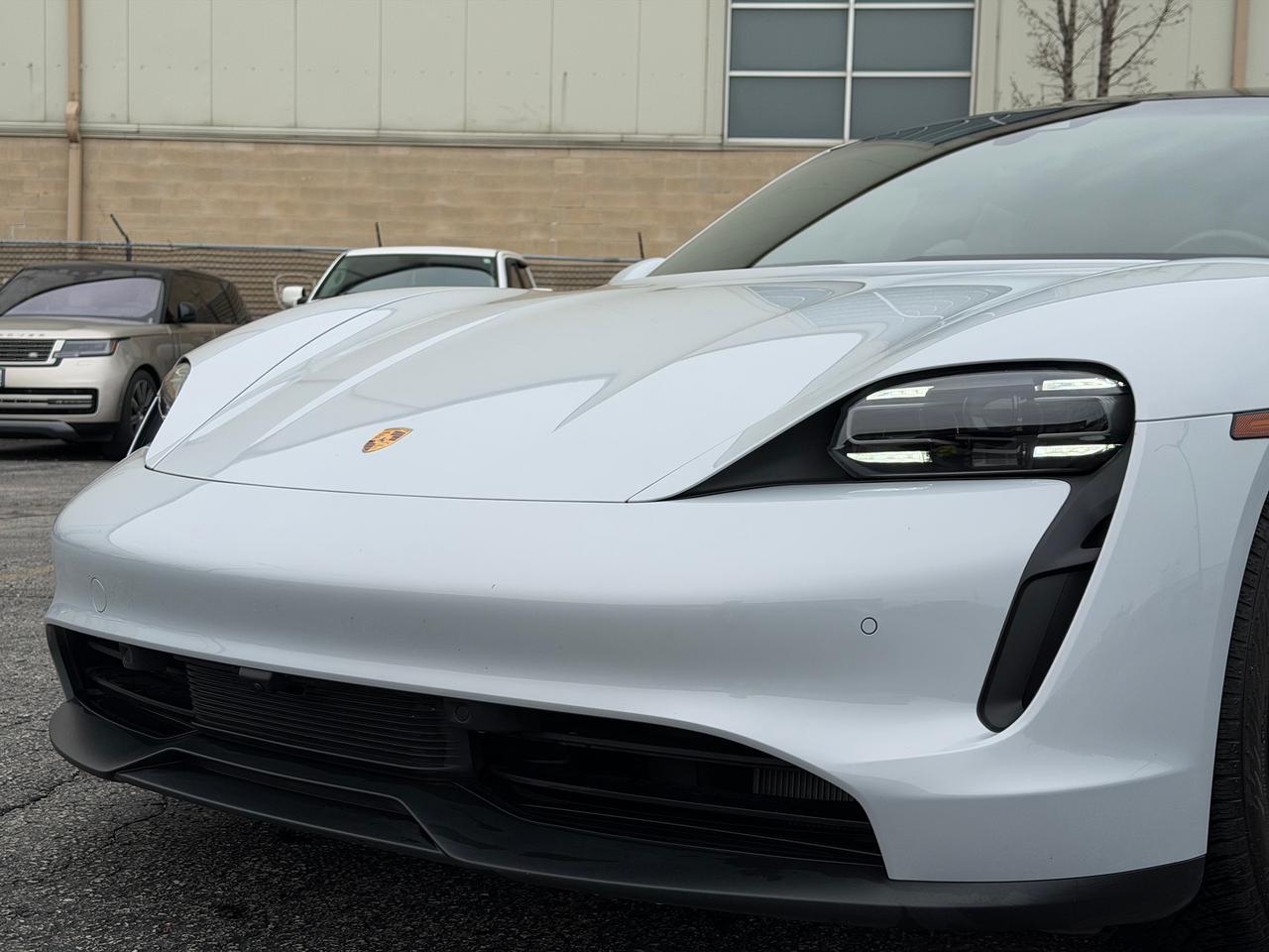 2021 Porsche Taycan Base **PREMIUM PACKAGE** Photo