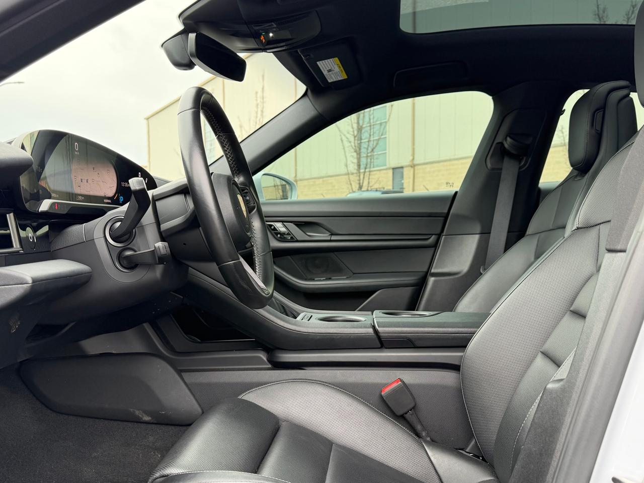2021 Porsche Taycan Base **PREMIUM PACKAGE** Photo