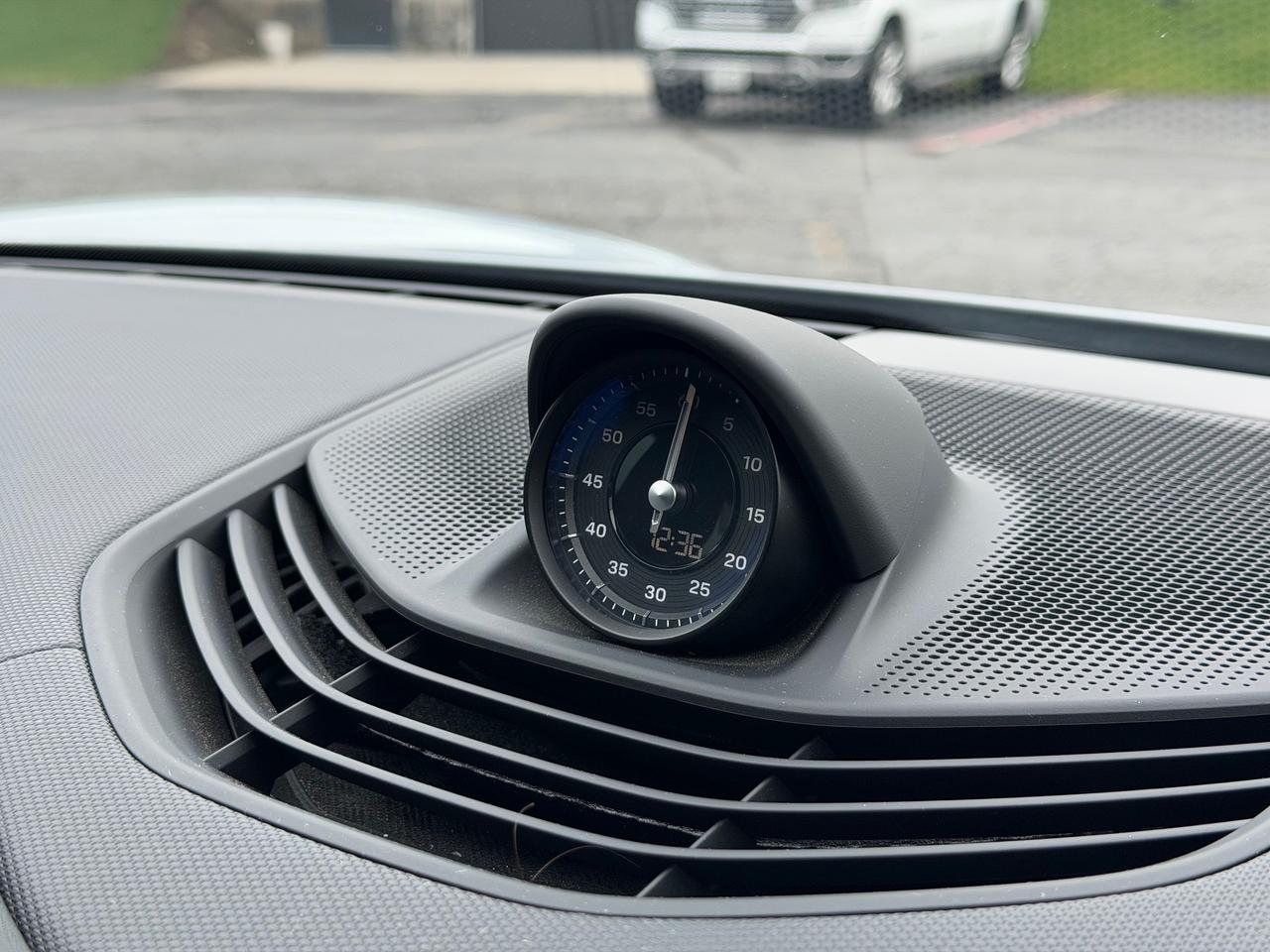 2021 Porsche Taycan Base **PREMIUM PACKAGE** Photo
