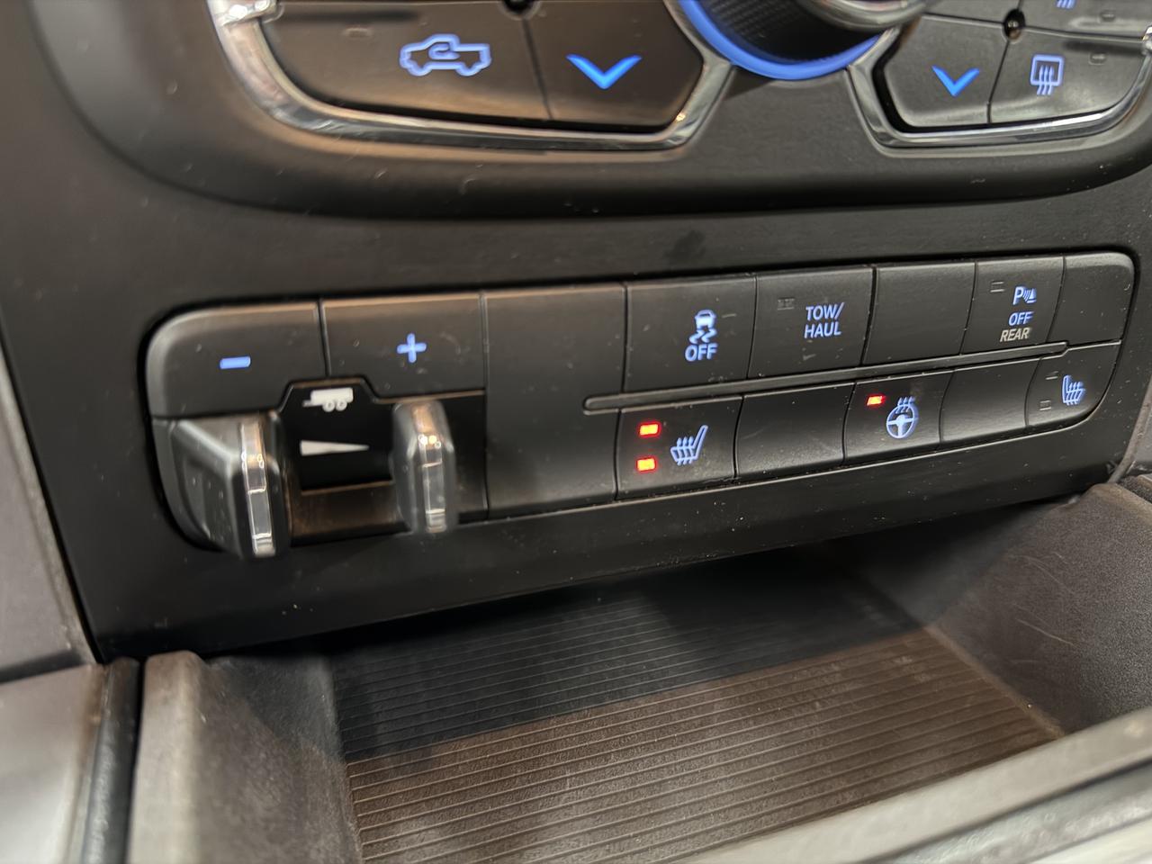 2022 RAM 1500 Classic SLT Photo