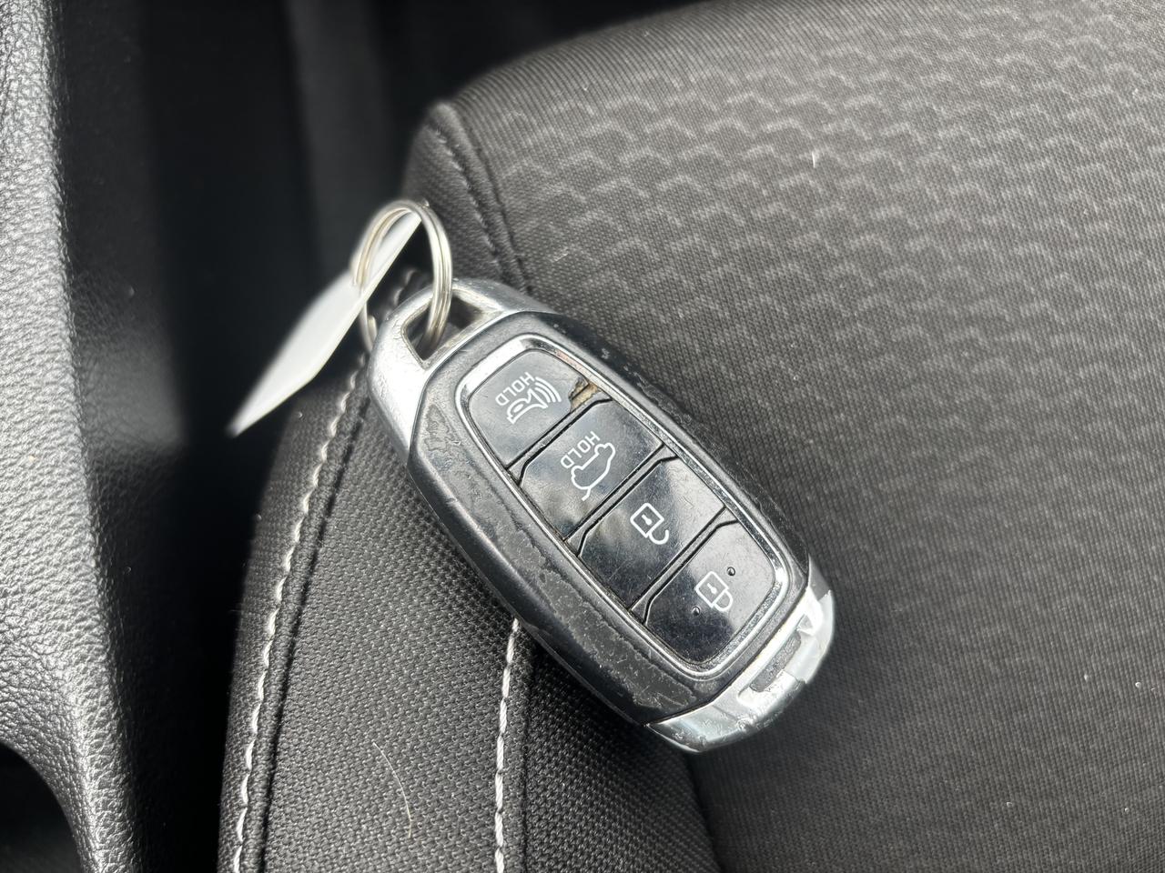 2018 Hyundai Elantra GT GLS, Panoramic Roof, Back-Up-Camera, Push Start Photo