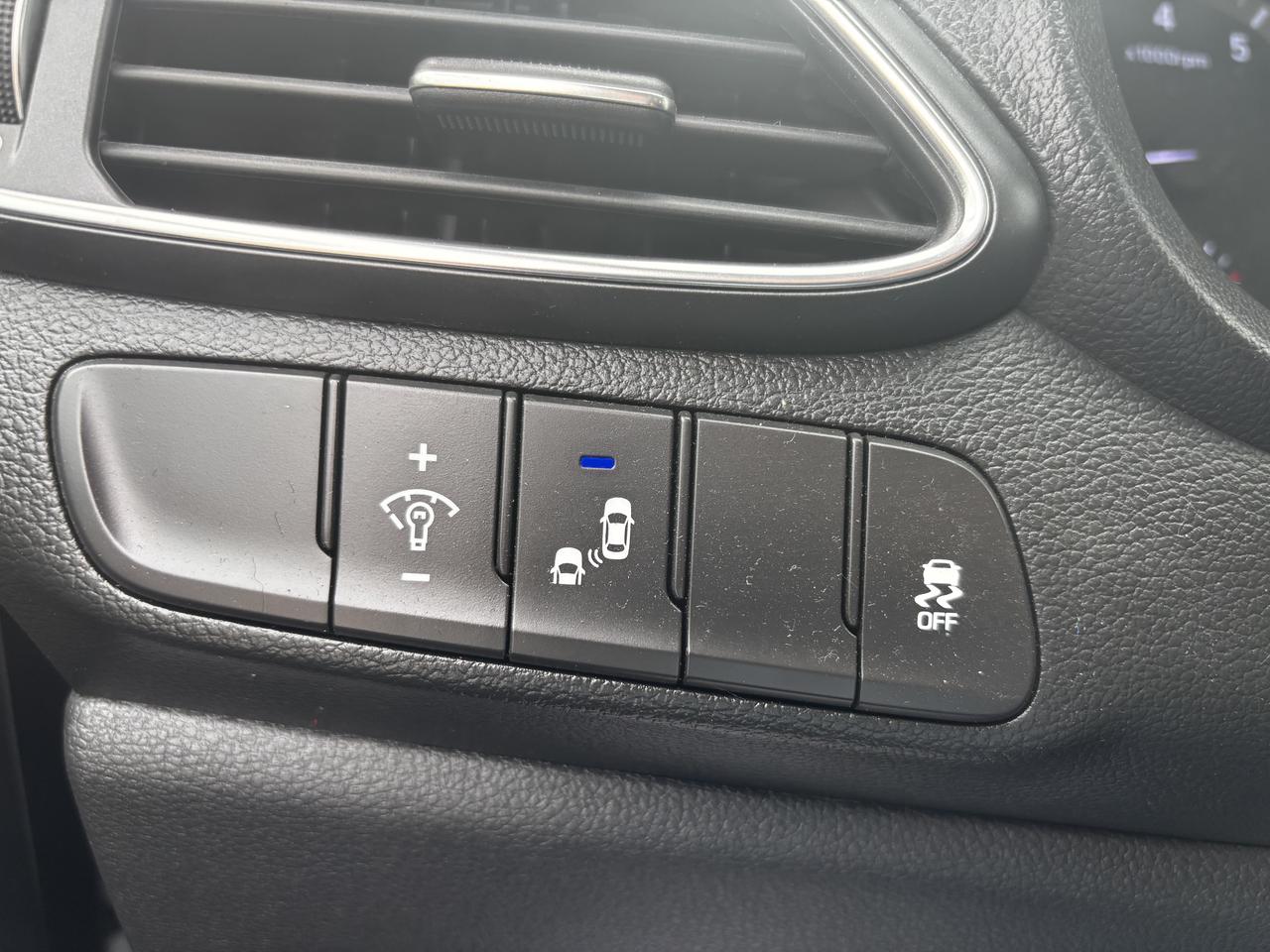 2018 Hyundai Elantra GT GLS, Panoramic Roof, Back-Up-Camera, Push Start Photo