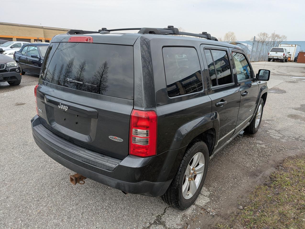 2011 Jeep Patriot "One OWNER 4X4 SUV" certified + FREE 6M warranty Photo