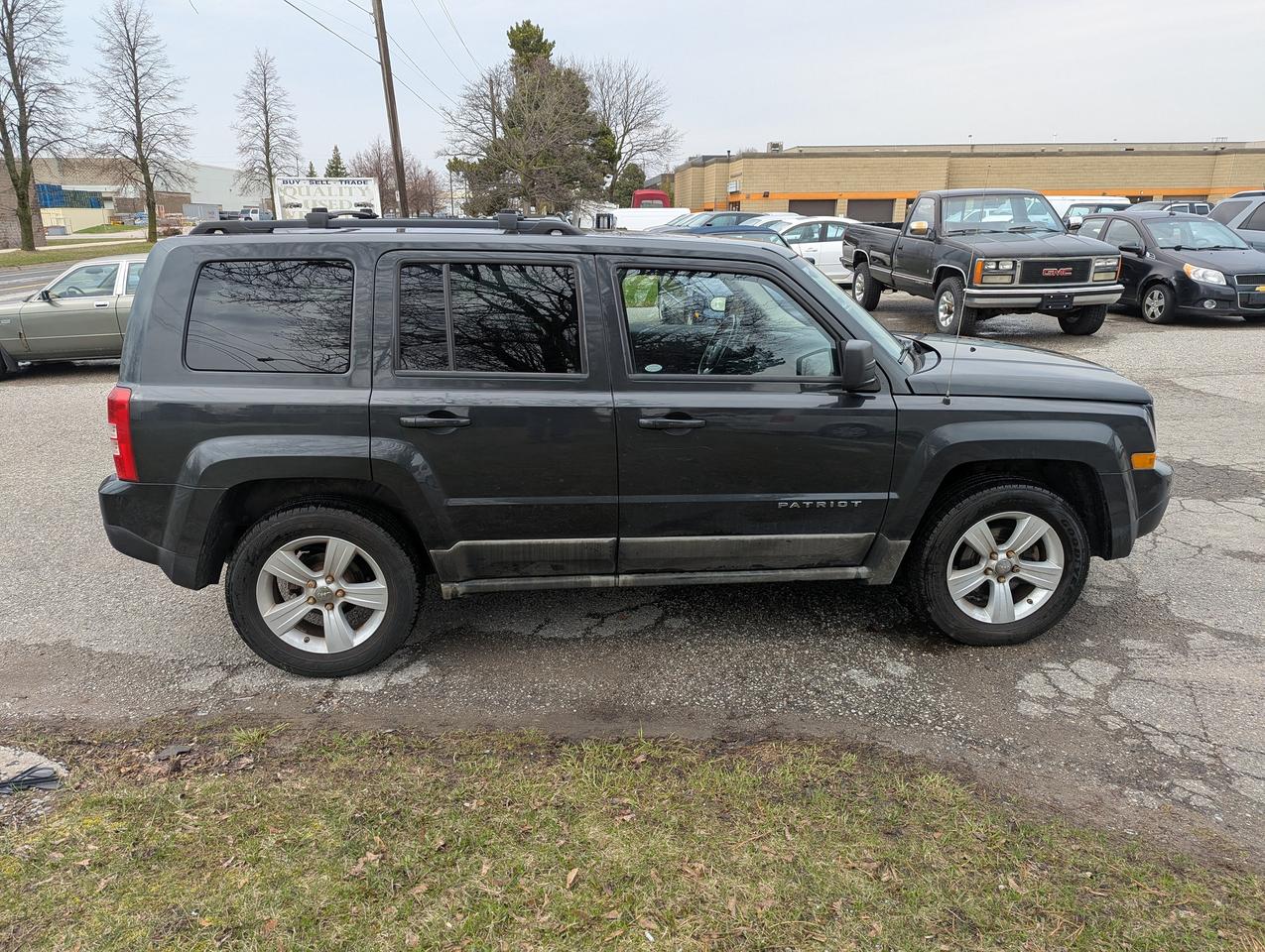 2011 Jeep Patriot "One OWNER 4X4 SUV" certified + FREE 6M warranty Photo2
