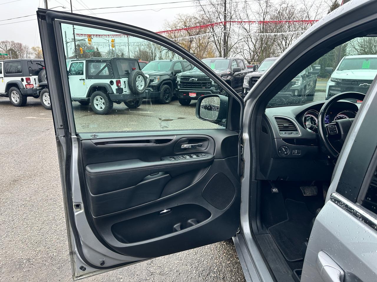 2019 Dodge Grand Caravan 35thAnniv. Leather Stow'N'Go BackupCam RemStart XM Photo