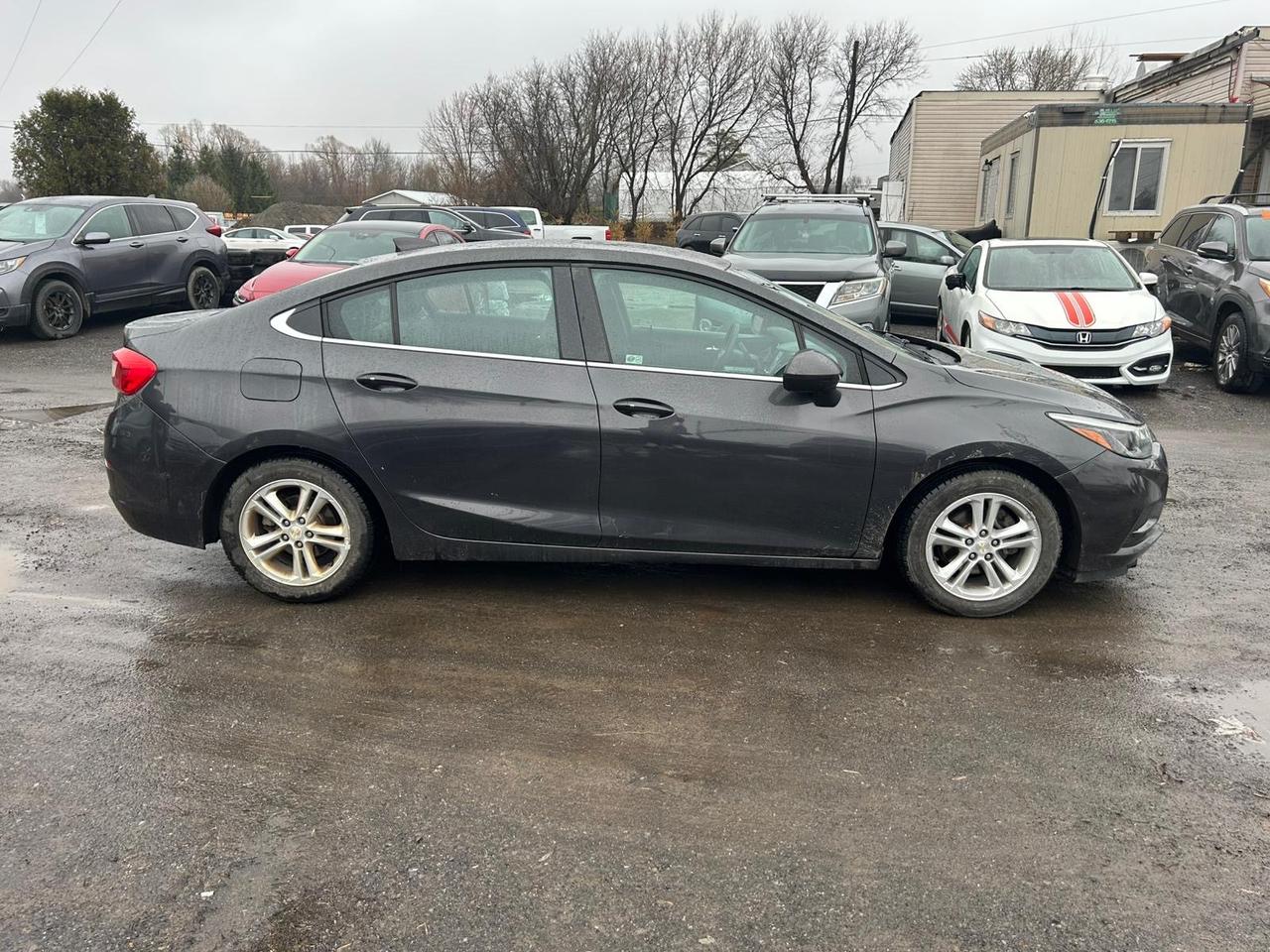 2016 Chevrolet Cruze LT Photo