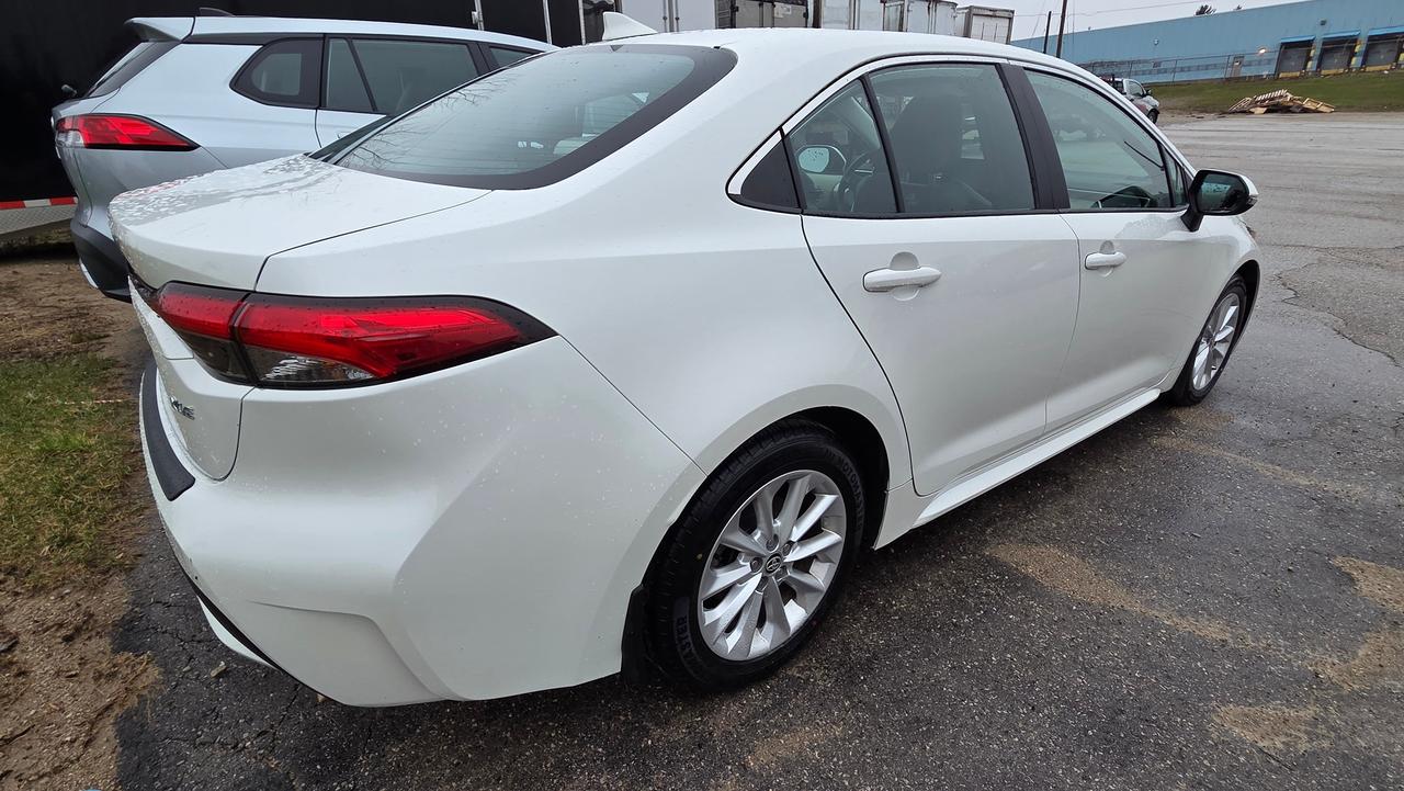 2020 Toyota Corolla XLE Photo
