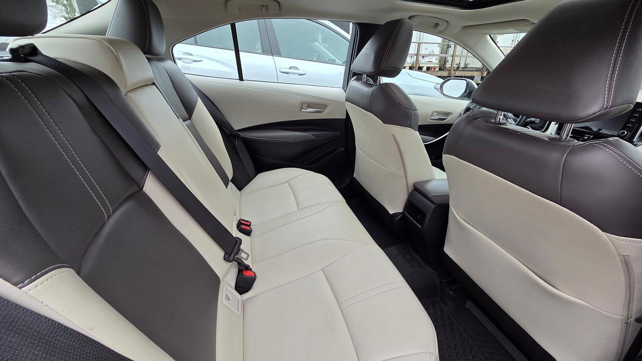2020 Toyota Corolla XLE Photo