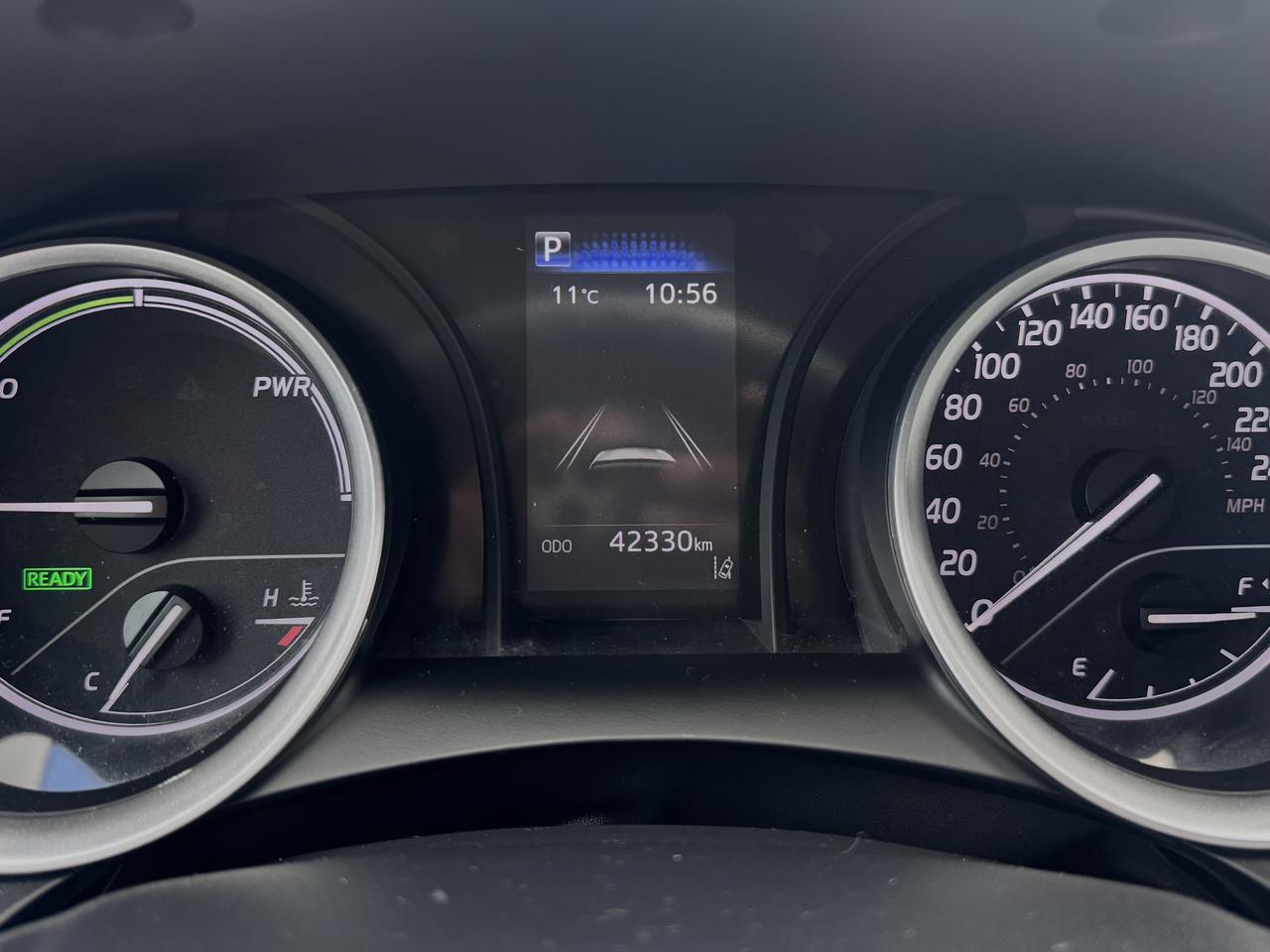 2023 Toyota Camry HYBRID FINANCING AVAILABLE Photo11