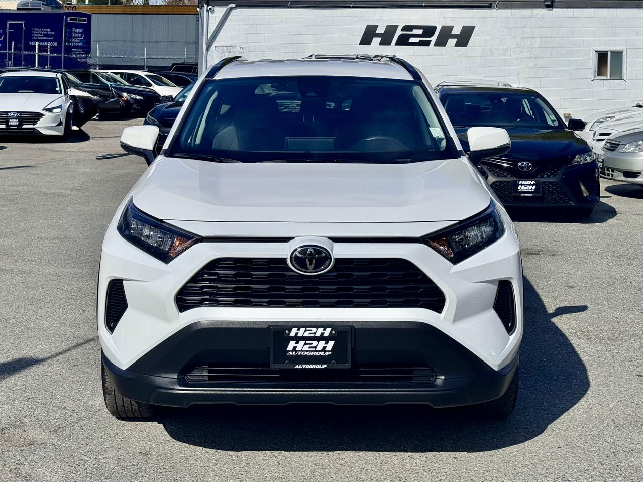 2025 Toyota RAV4 HYBRID FINANCING AVAILABLE Photo2