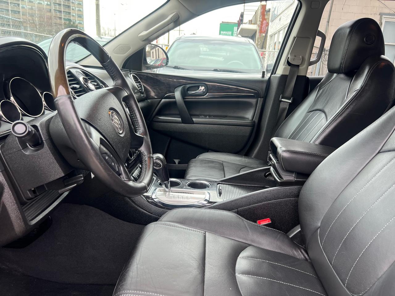 2017 Buick Enclave LEATHER -BACK CAM-BLUETOOTH-HEATED SEATS Photo