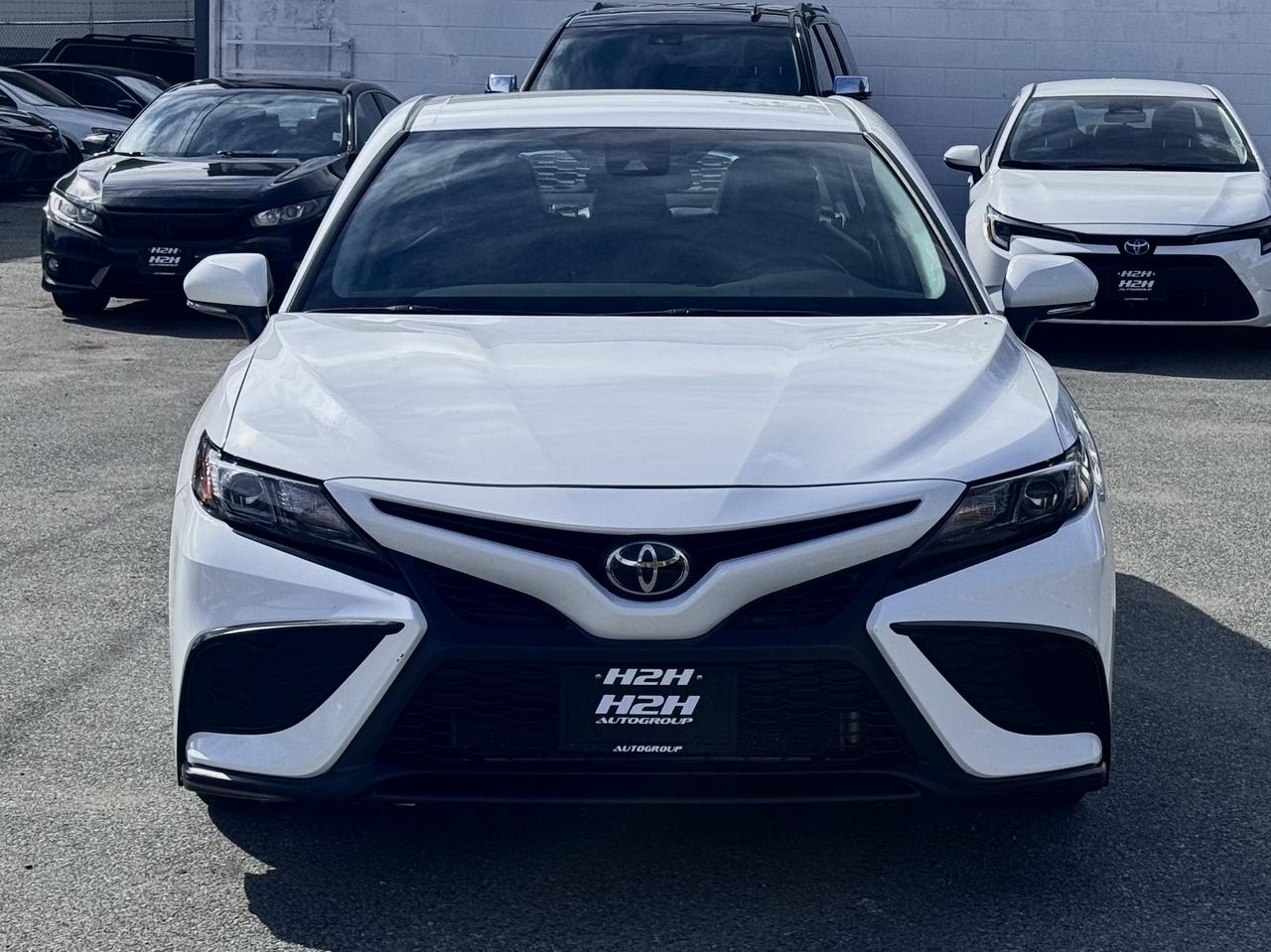 2024 Toyota Camry FINANCING AVAILABLE Photo2