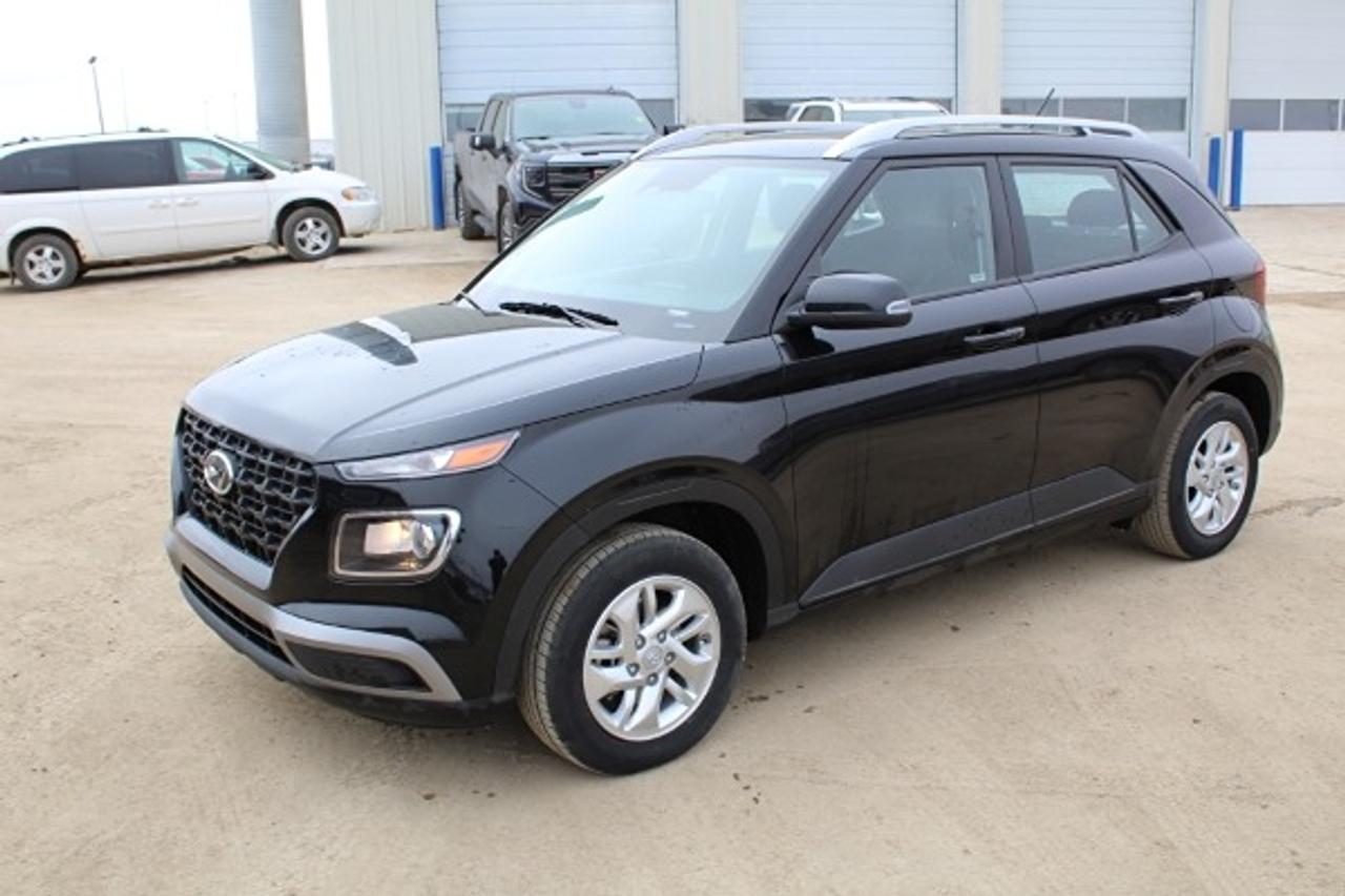 2024 Hyundai Venue Preferred IVT w/Htd cloth, BUC - Photo #1