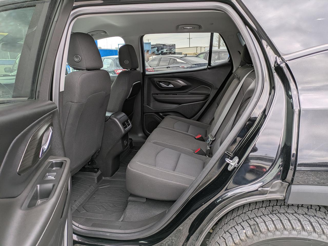 2022 GMC Terrain AWD 4DR SLE Photo
