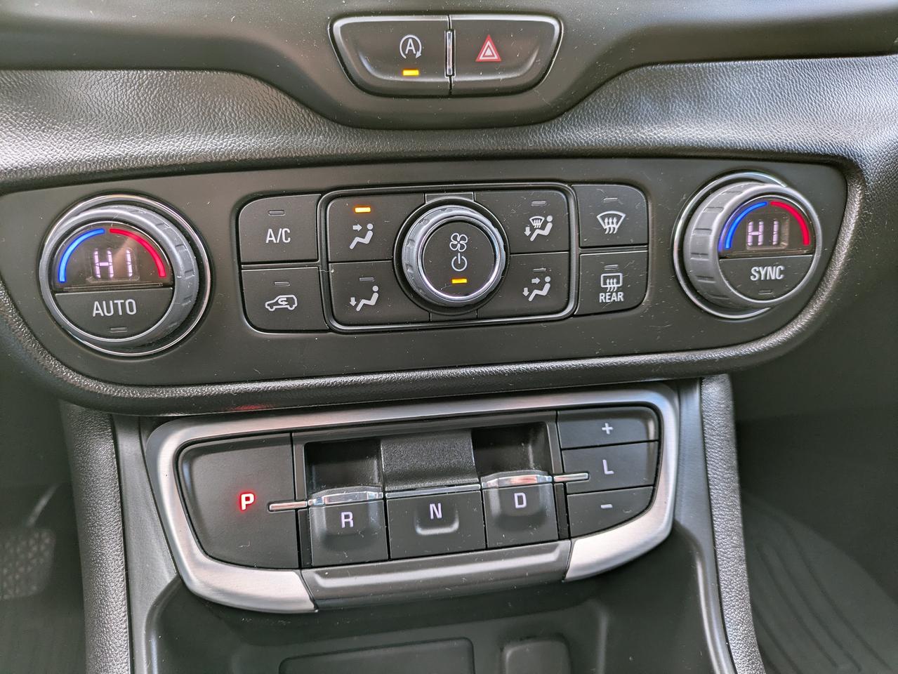 2022 GMC Terrain AWD 4DR SLE Photo